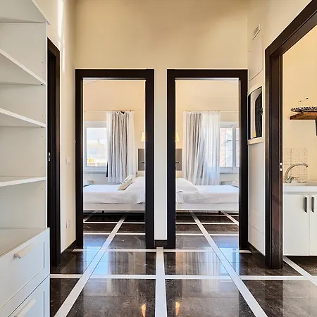 Golden Luxe - In The Luxury Apartment *