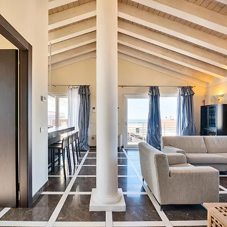Apartment Golden Luxe - In The Luxury *